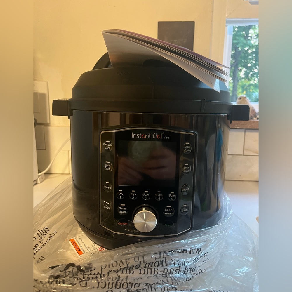 Instapot Pro 10 in 1 pressure/slow cooker